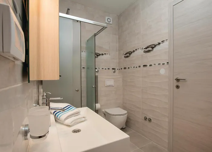 4 Bedroom Stunning In