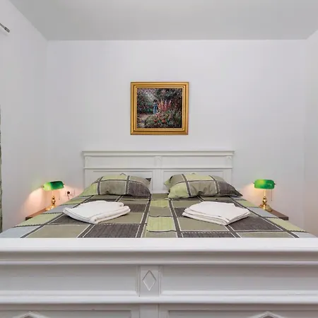 4 Bedroom Stunning In