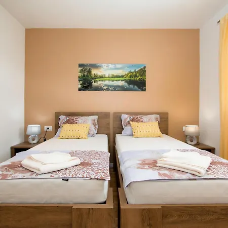 4 Bedroom Stunning In