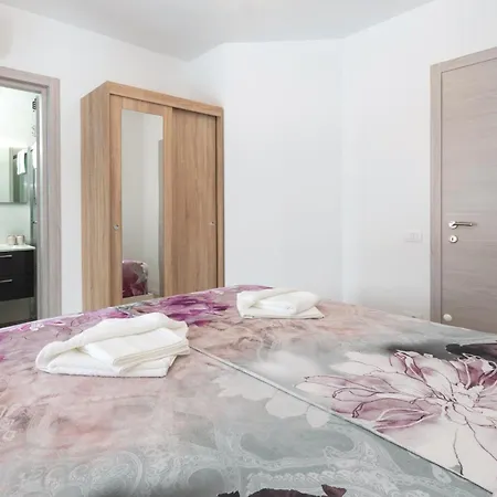 4 Bedroom Stunning In * Pula