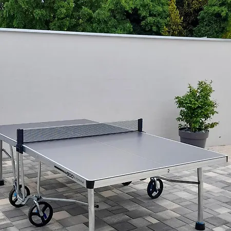 4 Bedroom Stunning In Πούλα