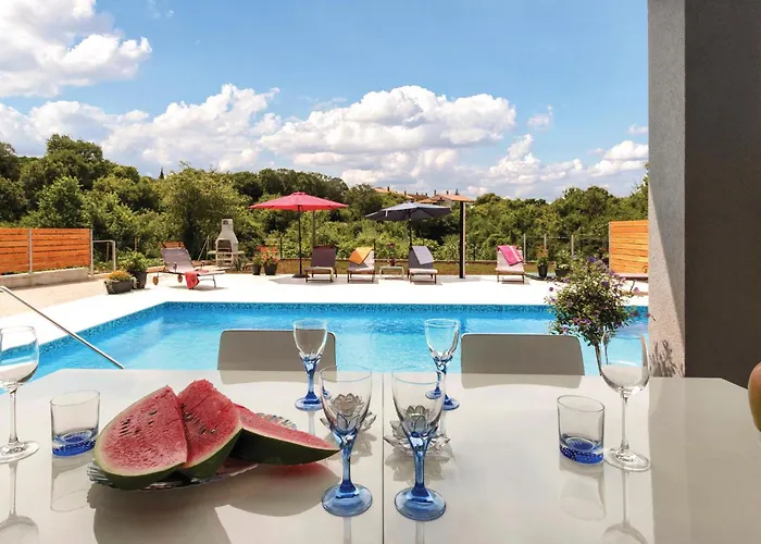 4 Bedroom Stunning In