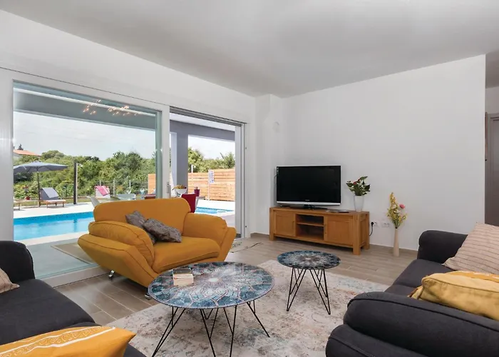 4 Bedroom Stunning In Casa de Férias