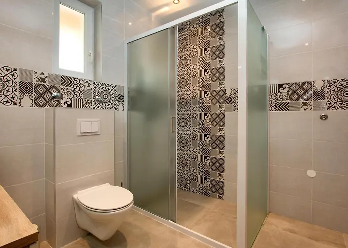 4 Bedroom Stunning In * Pula