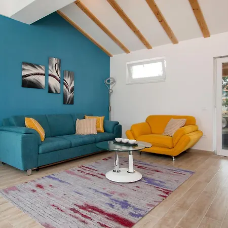4 Bedroom Stunning In Prázdninový dům *